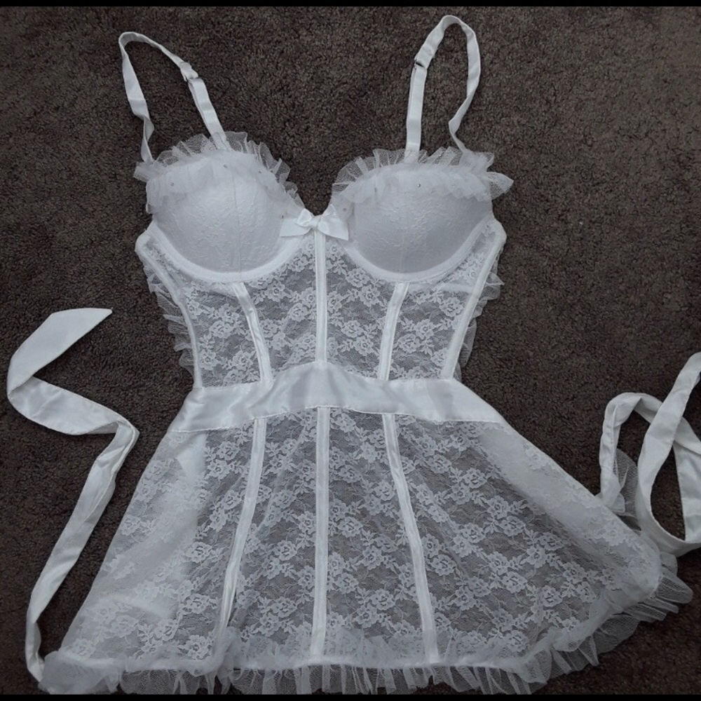 Victoria’s Secret I Do lingerie bridal 34B